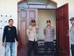 Personel Polsek Mamasa Laksanakan Patroli Gereja dan Cipta Kondisi Pasca Pemungutan Suara Pilkada Serentak 2024 di Wilayah Hukum Polsek Mamasa