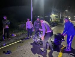 Personel Polres Mamasa Turun Langsung Pada TKP Kecelakaan Lalu Lintas di Desa Osango, Mamasa Dua Korban Luka-Luka