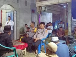 Kapolsek Aralle Beserta Jajaran Hadiri Malam Tausiyah di Desa Aralle Utara