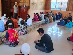 Safari Jumat di Dusun Babasondong, Bhabinkamtibmas Desa Kabiraan Ajak Warga Kelola Potensi Alam